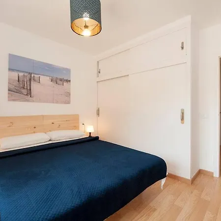 Vibes In Apartment Castelldefels